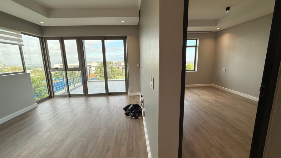 2 Bedroom Property for Sale in Plattekloof Western Cape